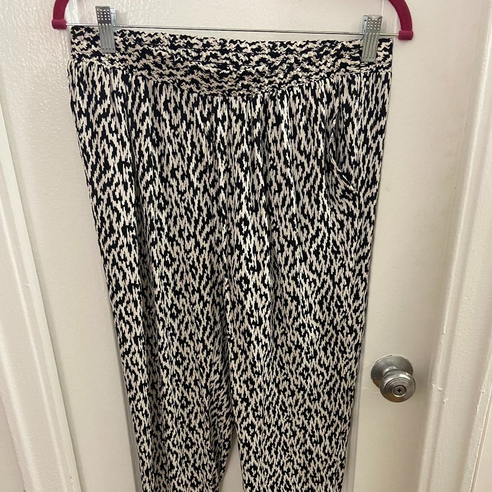Tart Flowy Polyester Silk like pant- M
